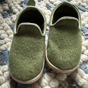 Allbirds slip on toddler shoes